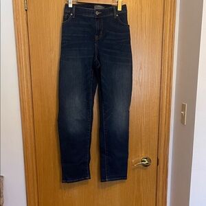 Torrid Boyfriend Bootcut Jeans size 16R MINT condition